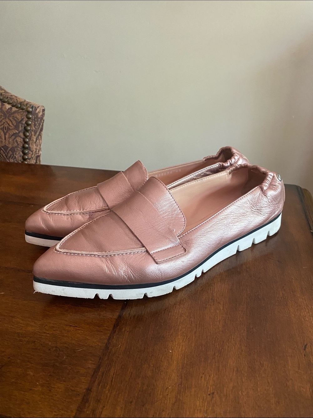 AGL Attilio Giusti Leombruni micro pointed toe loafer shoes in rose gold leather